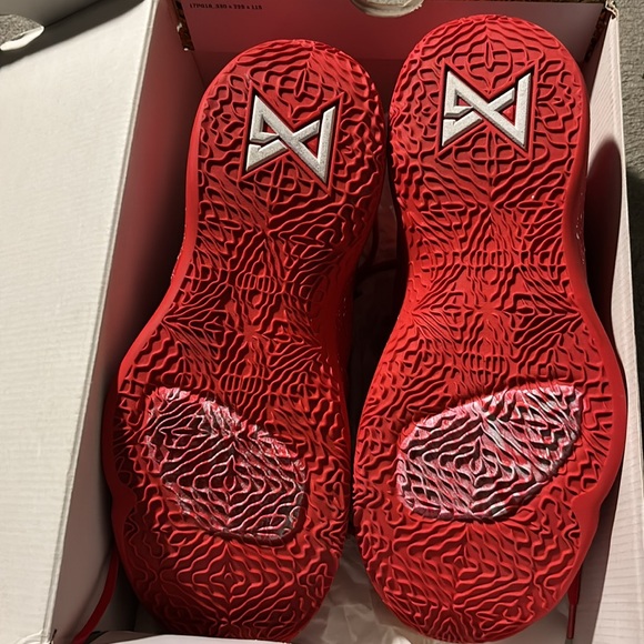 Nike Paul George 2.5 University Red Shoes - Picture 6 of 6